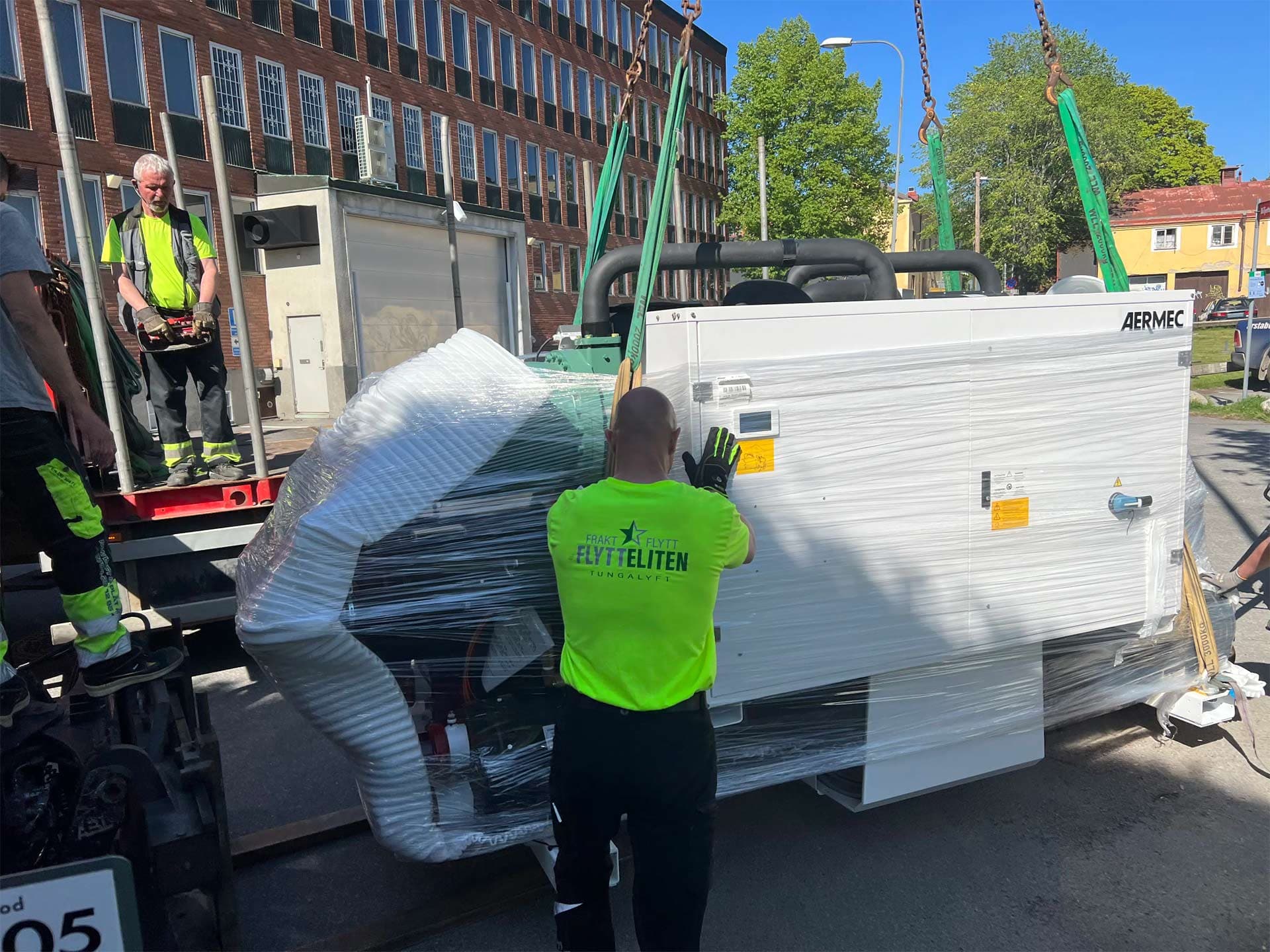 Pianoflytt i Södertälje – flygel och piano säkert